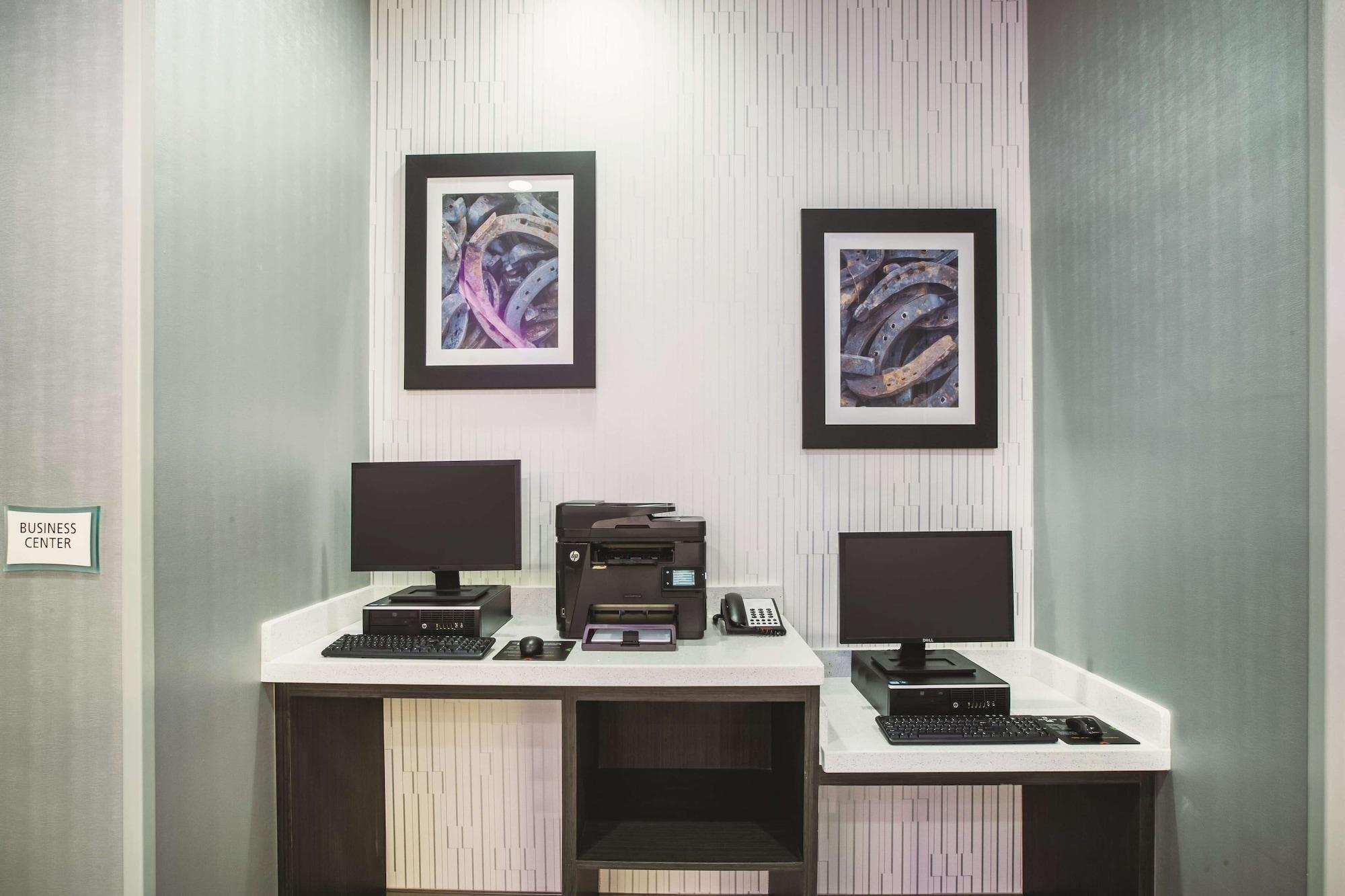 Hotel La Quinta By Wyndham Lubbock South Extérieur photo
